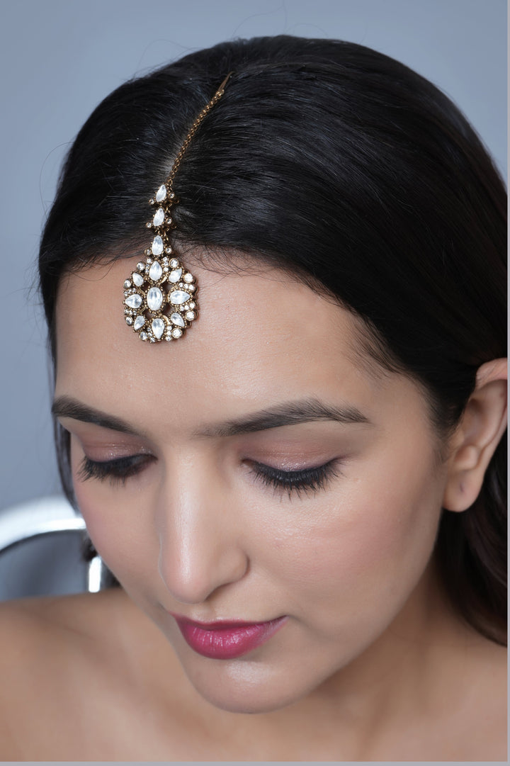 Exquisite Bridal Maang Tikka | Intricate Indian Headpiece