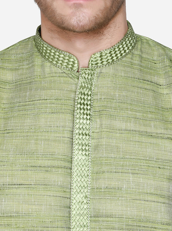 Trendy self-textured green kurta set for men, designed for fashionable gatherings in the USA.