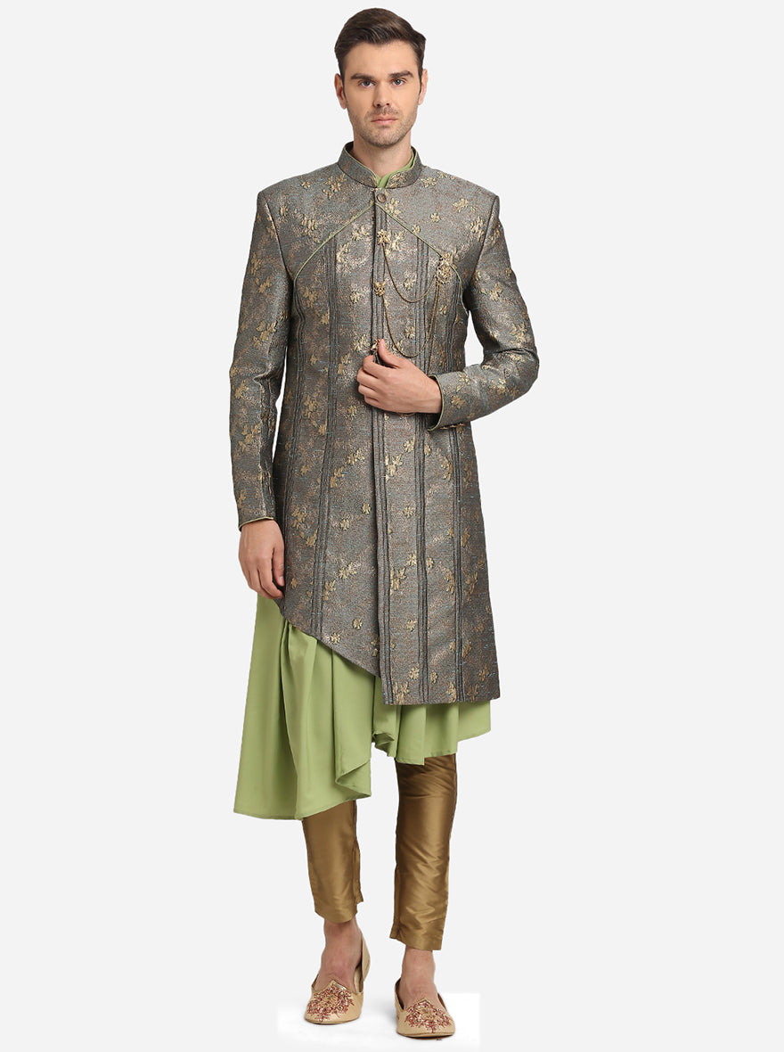 This chic Grey Indo Western outfit combines modern design with traditional elegance for the fashion-savvy man.