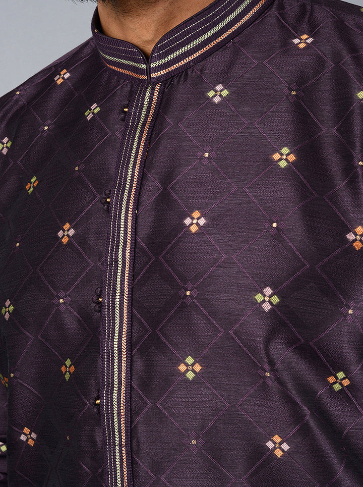 Graceful purple kurta set designed for elegance, ideal for standing out at your friend’s wedding reception in the USA.