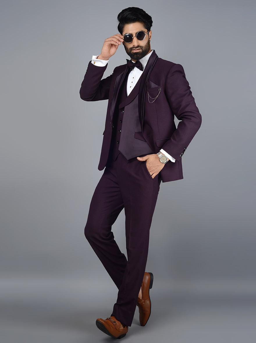 Chic purple tuxedo suit for men, combining classic elegance with contemporary style for formal gatherings.