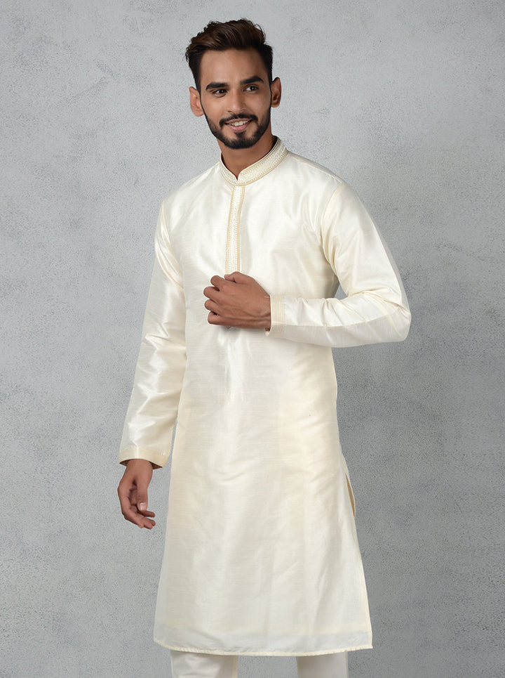 Comfortable silk kurta pajama for festive events in the USA.